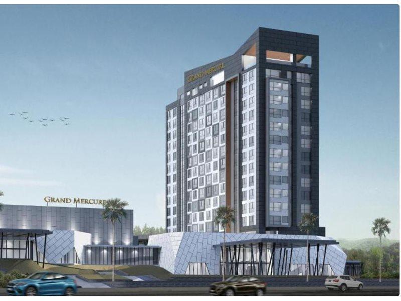 Grand Mercure Malang Exterior photo